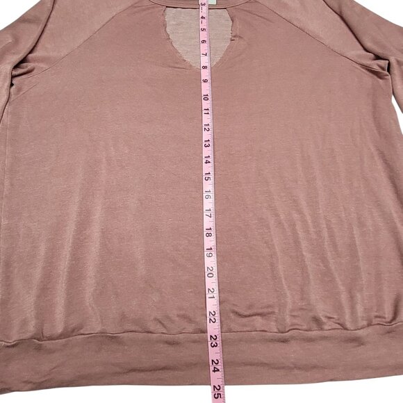 Torrid Mauve Choker Neck Raglan Sweatshirt Size 2/2X - Picture 5 of 8